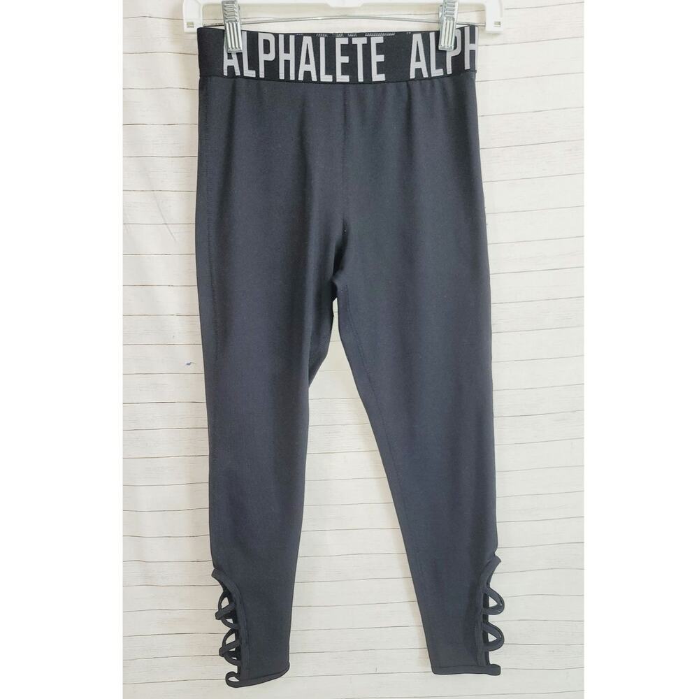 Alphalete Aero Criss Cross Cutout Leggings in Black, sz Small